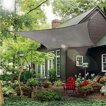 Taisnstūra saulessargs buru nojume